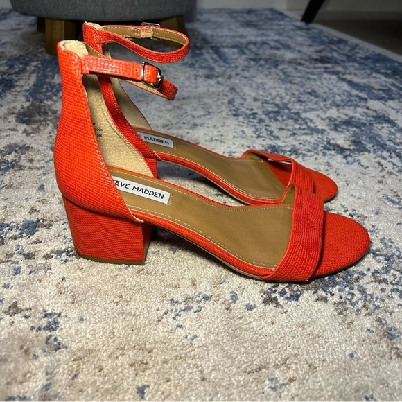 Steve Madden Irenee Orange Chunky Heel Strappy Sandals Size 8.5W - Picture 1 of 10